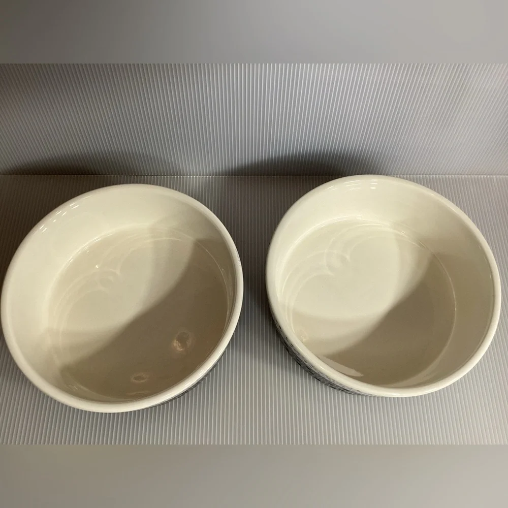 Set of 2 Boots & Barkley 6 Cup Pet Bowl - Navy Blue and White